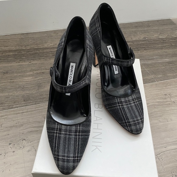 Authentic Manolo Blahnik Campy 90 Grey Plaid Mary Jane sz 37.5 never worn - Picture 3 of 8
